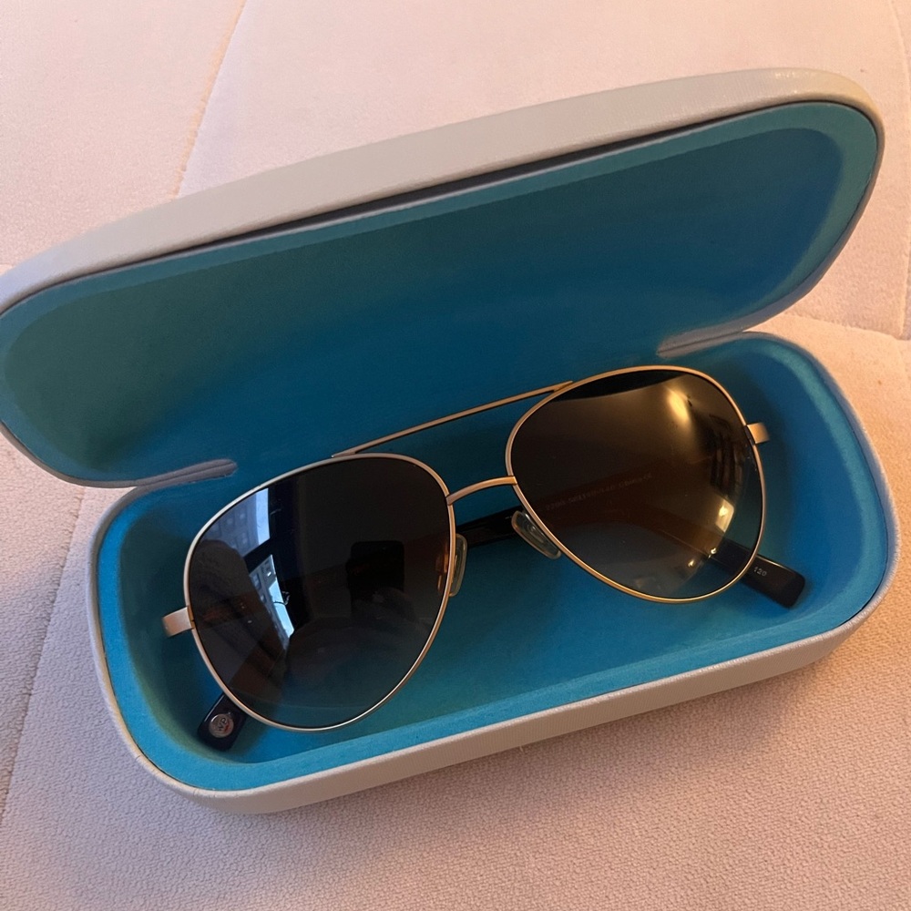 Warby Parker Flannery 2200 Sunglasses in gold/ tortoise shell with case